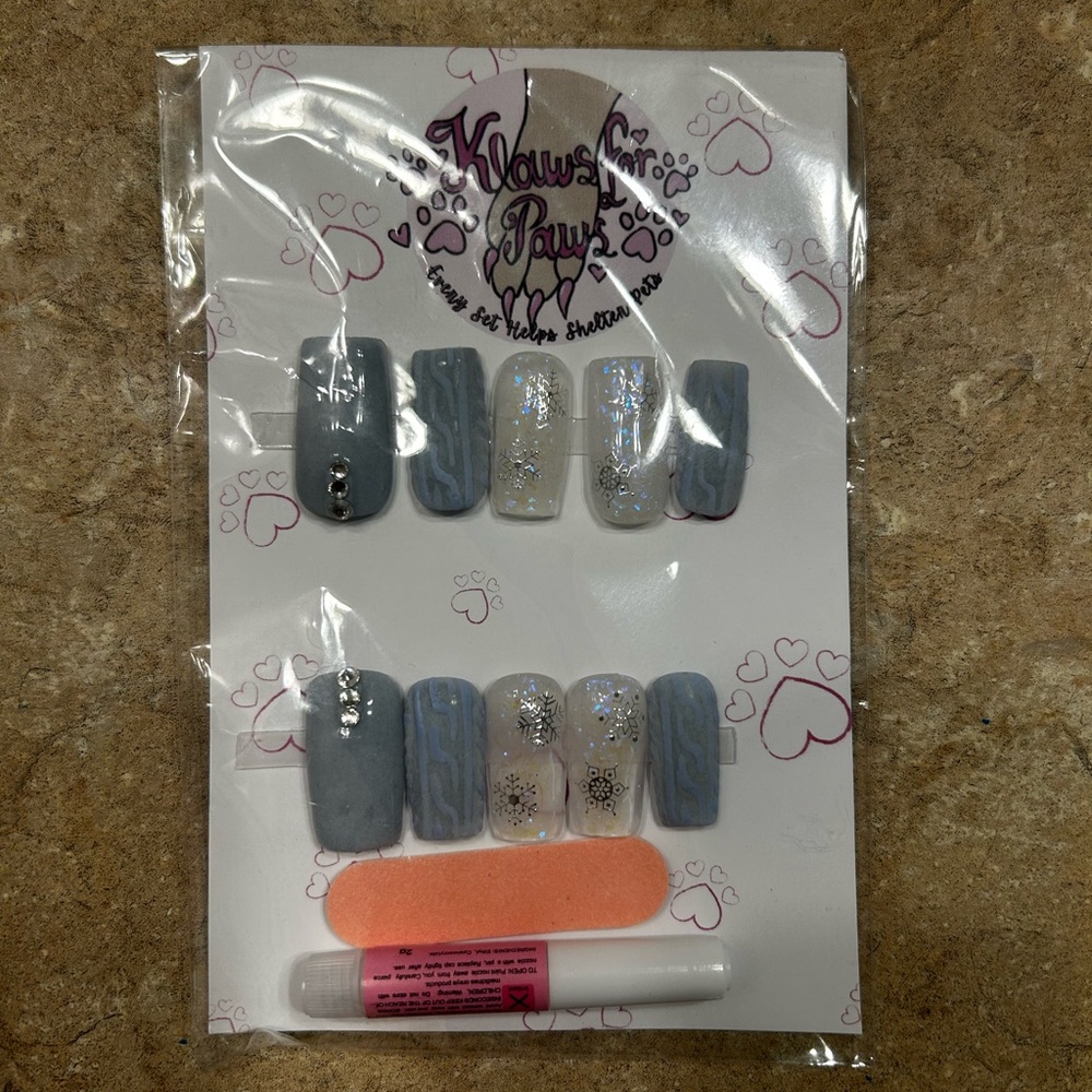 Winter Blue & Glitter Press-On Nail Set